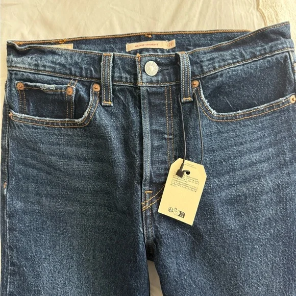 Levi's Wedgie Straight Fit Women's Jeans - Picture 4 of 5